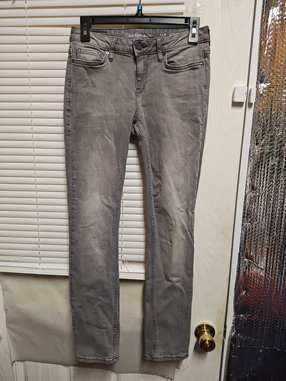 Calvin Klein Jeans Women's Gray Skinny Leg Jeans